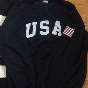 Brandy Melville USA Crewneck